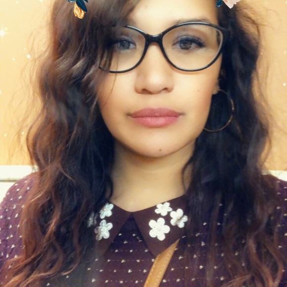 Meet your Posher, Mandy - Picture 2 of 10